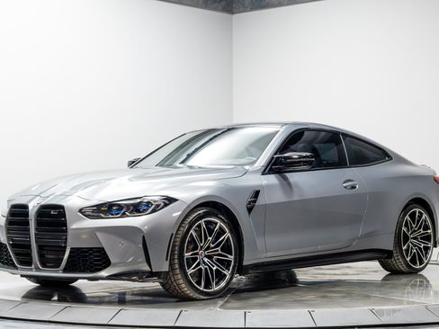 Used 2023 BMW M4 xDrive Competition w/ Executive Package AWD/4WD image 2