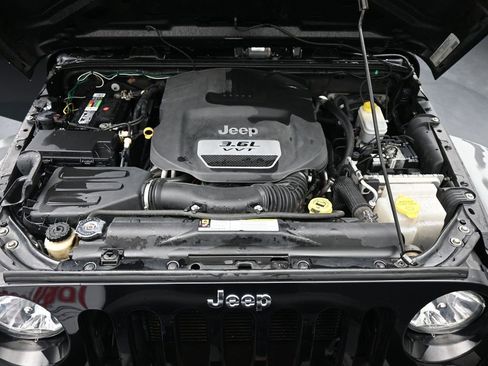 Used 2012 Jeep Wrangler Sport image 12