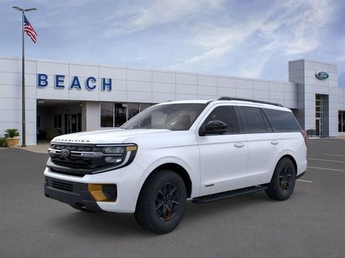 New 2026 Ford Expedition Tremor image 2