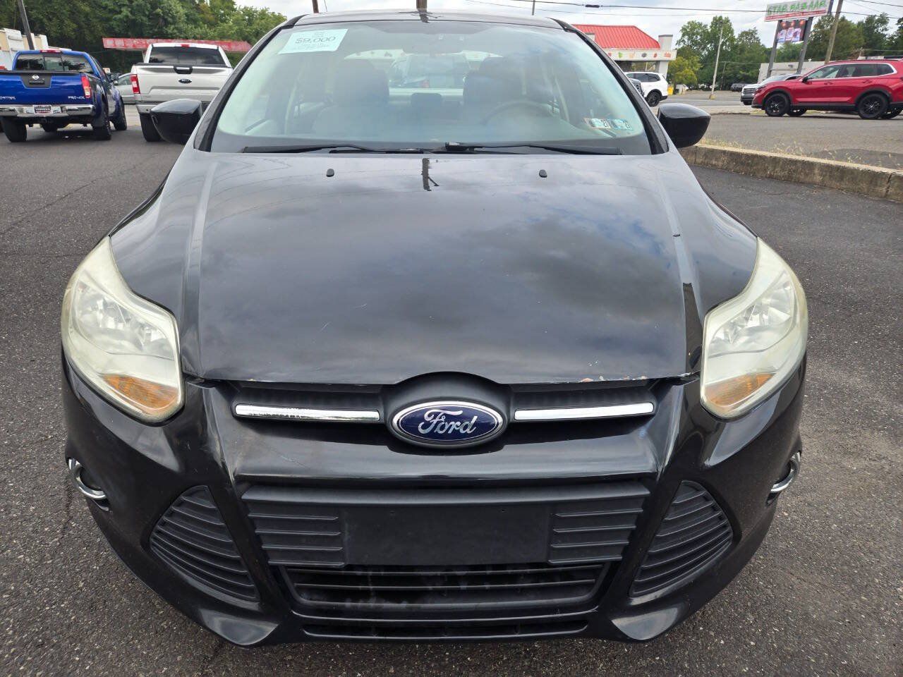 Used 2012 Ford Focus SE FWD image 3
