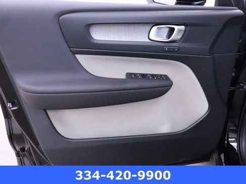 New 2025 Volvo XC40 B5 Plus w/ Protection Package Premier image 10