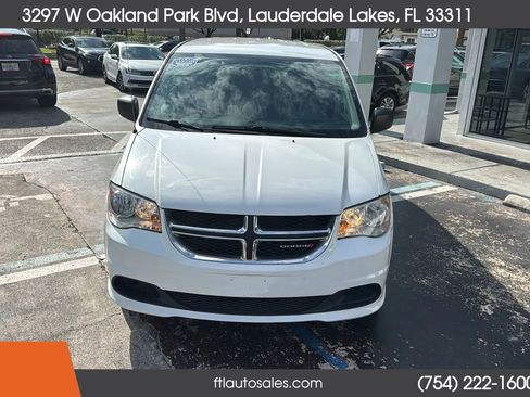 Used 2014 Dodge Grand Caravan SE w/ Quick Order Package 29E SE FWD image 4