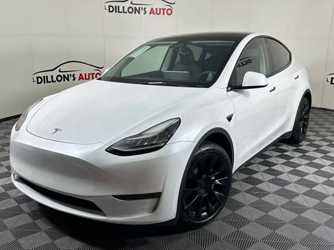Used 2023 Tesla Model Y Long Range AWD/4WD image 1