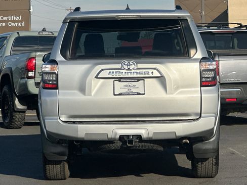 Used 2024 Toyota 4Runner SR5 image 5