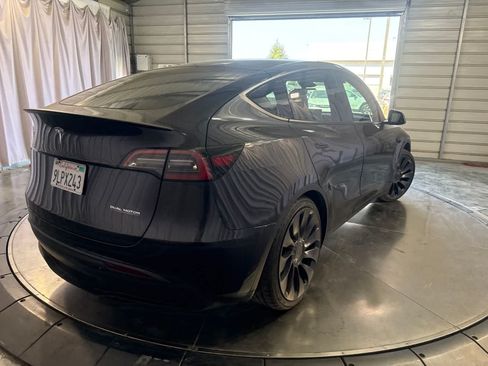 Used 2024 Tesla Model Y Performance AWD/4WD image 5