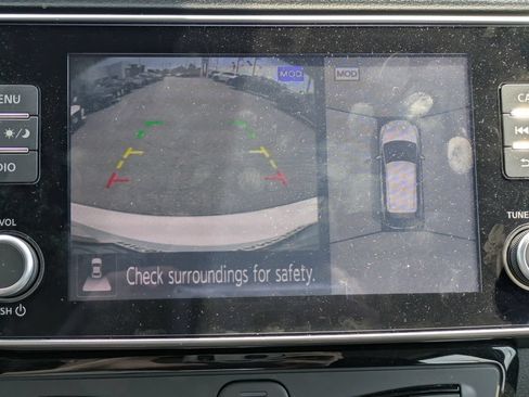 Certified 2024 Nissan Leaf SV Plus FWD image 21