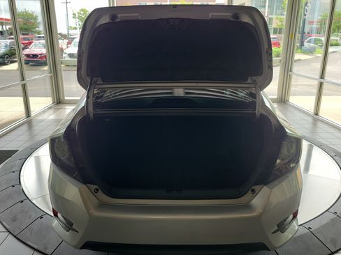 Used 2016 Honda Civic LX image 9