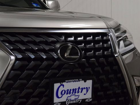 Used 2022 Lexus GX 460 Premium w/ Premium Package AWD/4WD image 11