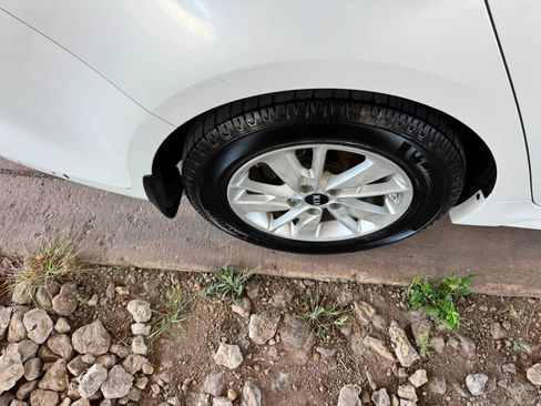 Used 2017 Kia Optima LX FWD image 27