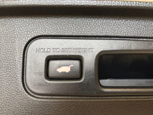 Used 2023 Honda Pilot Touring image 27