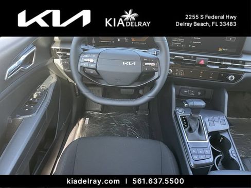 New 2026 Kia Sportage LX FWD image 12