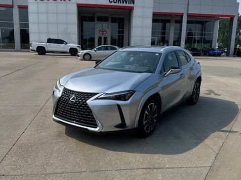 Used 2026 Lexus UX 300h AWD w/ Accessory Package (2T) image 8
