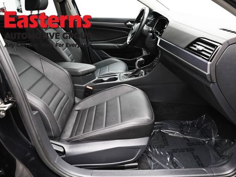 Used 2024 Volkswagen Jetta SE FWD image 23