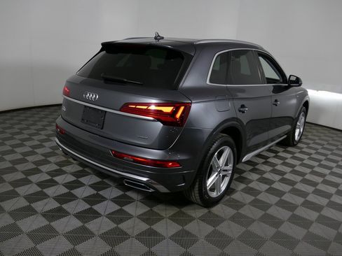 Certified 2024 Audi Q5 e Premium Plus w/ Premium Plus Package image 3