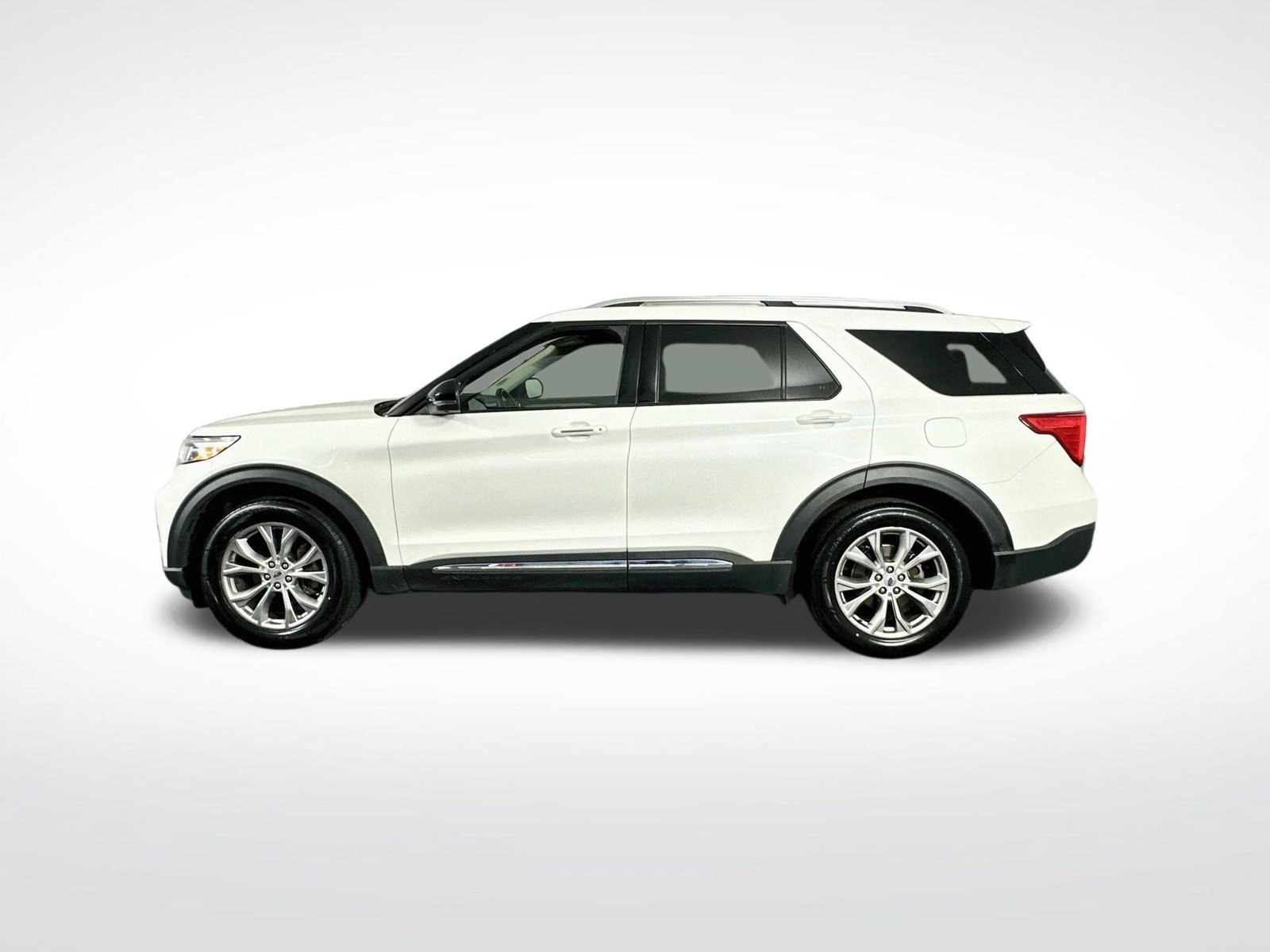 Used 2021 Ford Explorer Limited w/ Equipment Group 301A AWD/4WD image 5