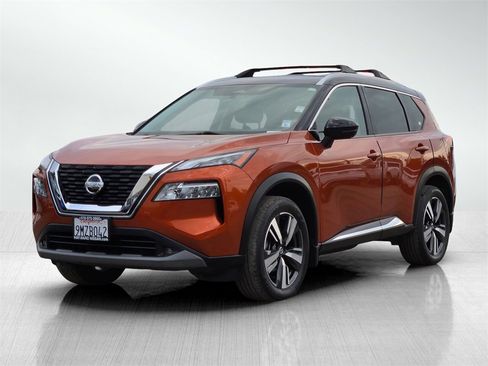 Used 2021 Nissan Rogue SL w/ Premium Package image 8