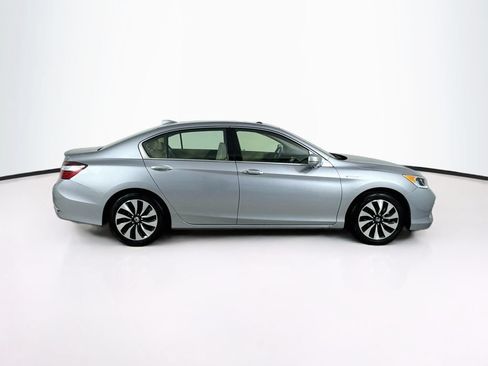Used 2017 Honda Accord EX-L image 8