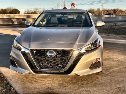 Used 2021 Nissan Altima 2.5 SV image 7