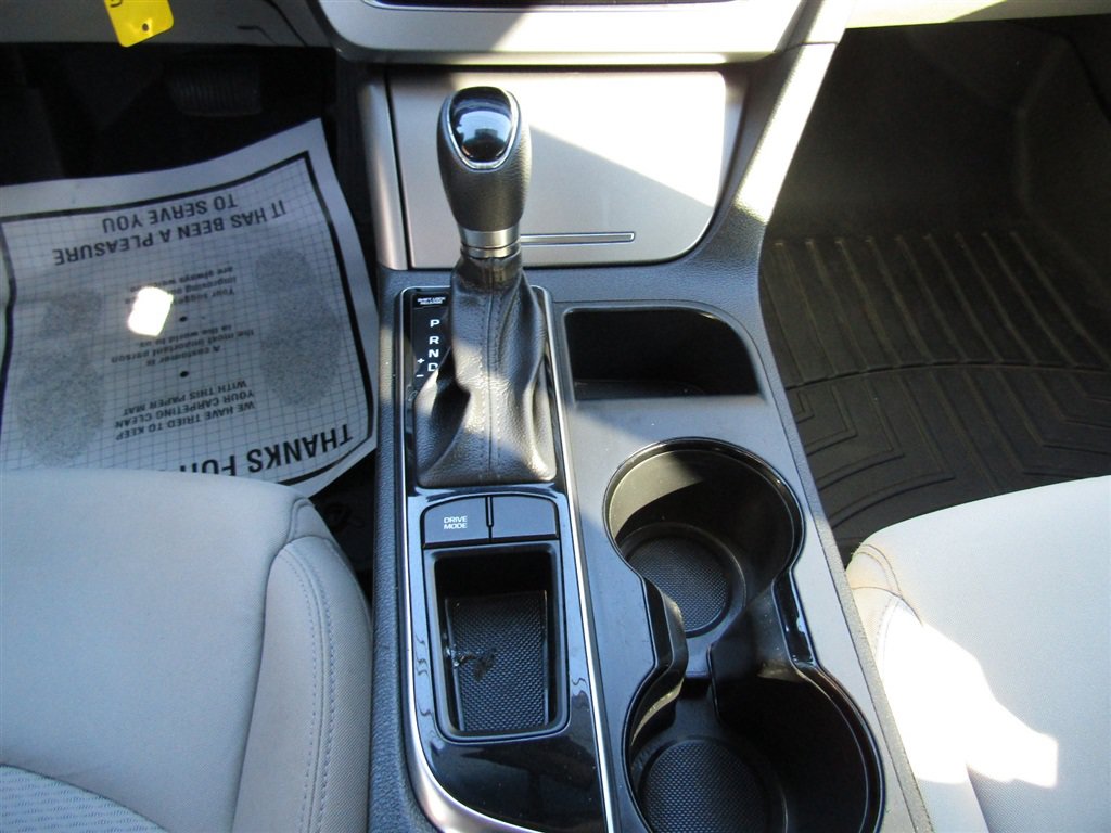 Used 2015 Hyundai Sonata SE w/ Option Group 09 FWD image 21