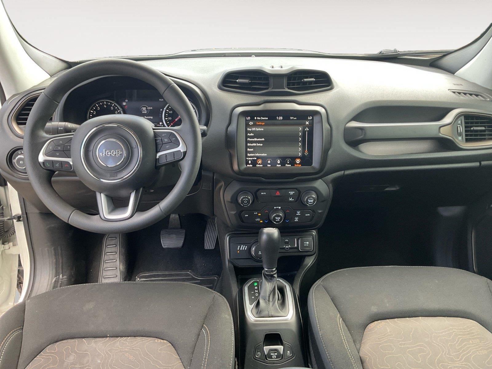 Used 2023 Jeep Renegade Latitude AWD/4WD image 10