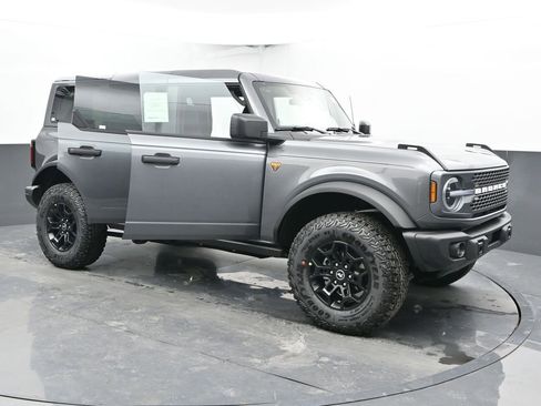 New 2026 Ford Bronco Badlands image 52