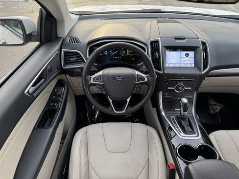 Used 2016 Ford Edge Titanium image 5