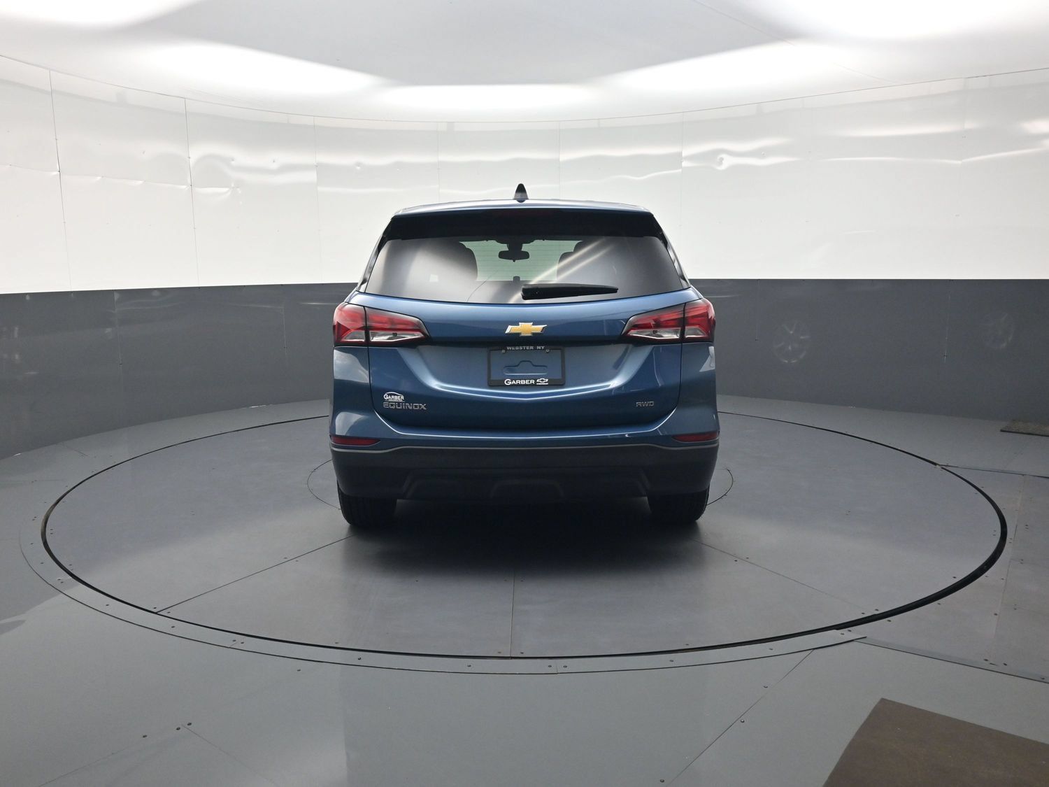 Used 2024 Chevrolet Equinox LS w/ LS Convenience Package AWD/4WD image 4