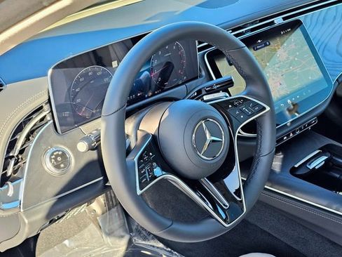 New 2026 Mercedes-Benz E 350 4MATIC Sedan image 15