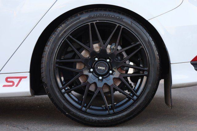 Used 2017 Ford Focus ST w/ Equipment Group 401A FWD image 51