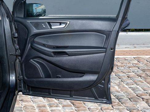 Used 2020 Ford Edge SEL w/ Convenience Package image 33