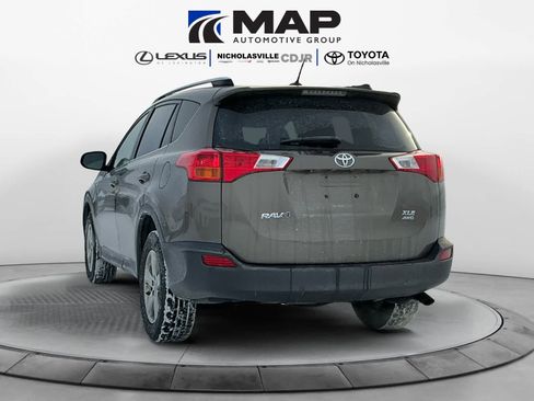 Used 2015 Toyota RAV4 XLE image 3