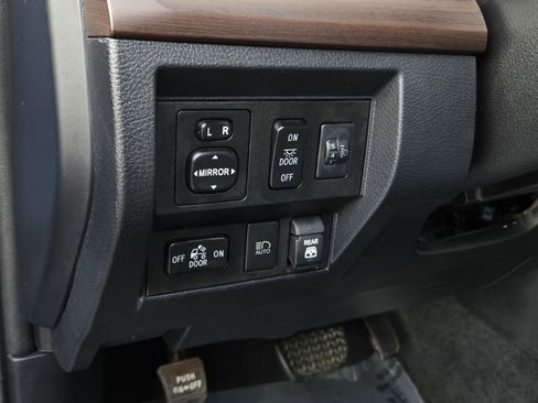 Used 2019 Toyota Tundra Limited w/ Limited Premium Package image 19