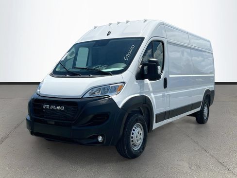 New 2026 RAM ProMaster 2500 w/ Convenience Group FWD image 3