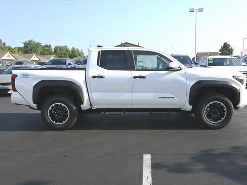 New 2026 Toyota Tacoma TRD Off-Road image 8