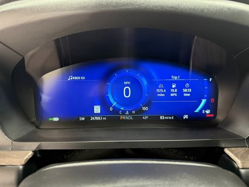 Used 2023 Ford Explorer Platinum w/ Technology Package image 19