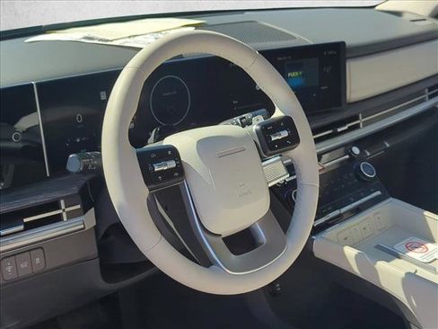 Used 2025 Hyundai Santa Fe Limited image 3