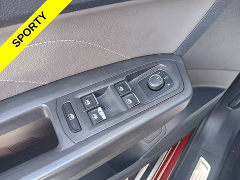 Used 2022 Volkswagen Atlas Cross Sport SE AWD/4WD image 28