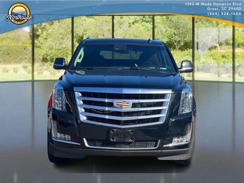 Used 2016 Cadillac Escalade Premium image 12