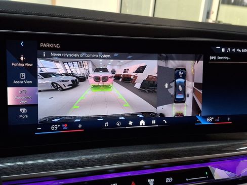 Used 2025 BMW i7 xDrive60 w/ M Sport Package RWD image 13