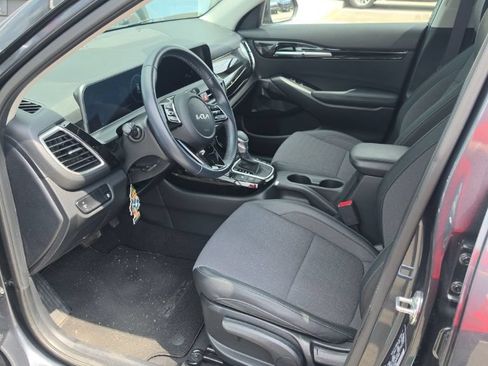 Certified 2024 Kia Seltos X-Line AWD/4WD image 3