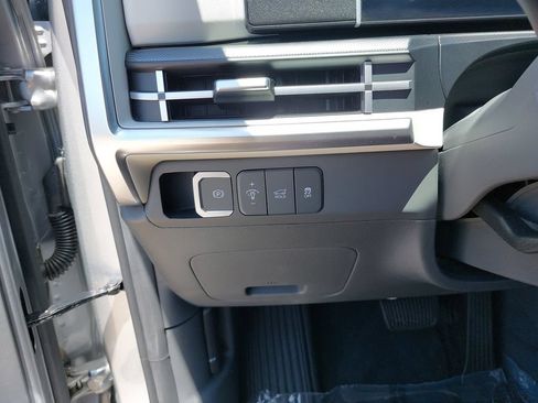 Used 2024 Hyundai Santa Fe SE FWD image 27