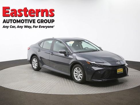 Used 2025 Toyota Camry LE FWD image 48
