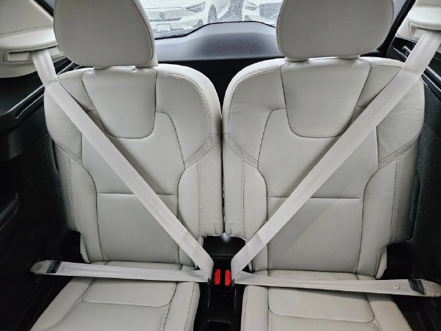 Used 2023 Volvo XC90 B6 Ultimate w/ Protection Package Premier AWD/4WD image 14