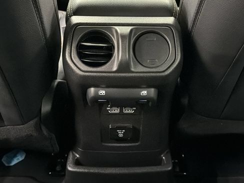 Used 2025 Jeep Wrangler Unlimited Sahara w/ Safety Group AWD/4WD image 34