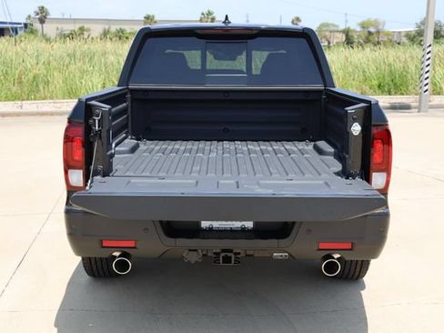 New 2026 Honda Ridgeline Black Edition image 11