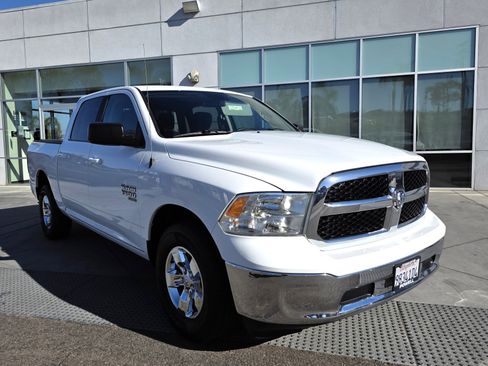 Certified 2021 RAM 1500 Classic SLT image 6