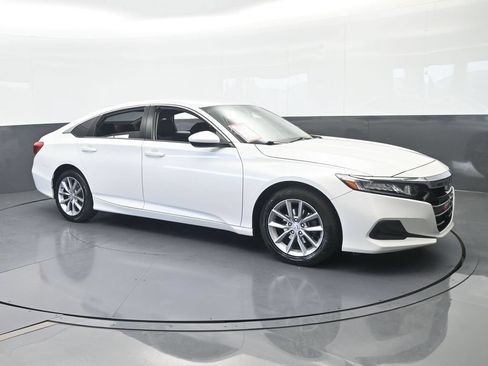 Used 2021 Honda Accord LX image 8