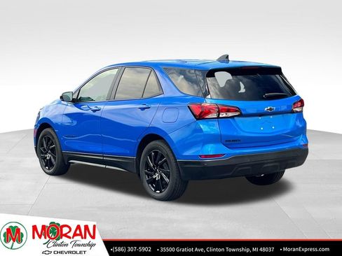 Certified 2024 Chevrolet Equinox LS w/ LS Convenience Package FWD image 4