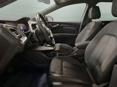 Used 2024 Audi Q4 e-tron Premium w/ Convenience Package image 17