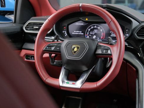 Used 2022 Lamborghini Urus image 61